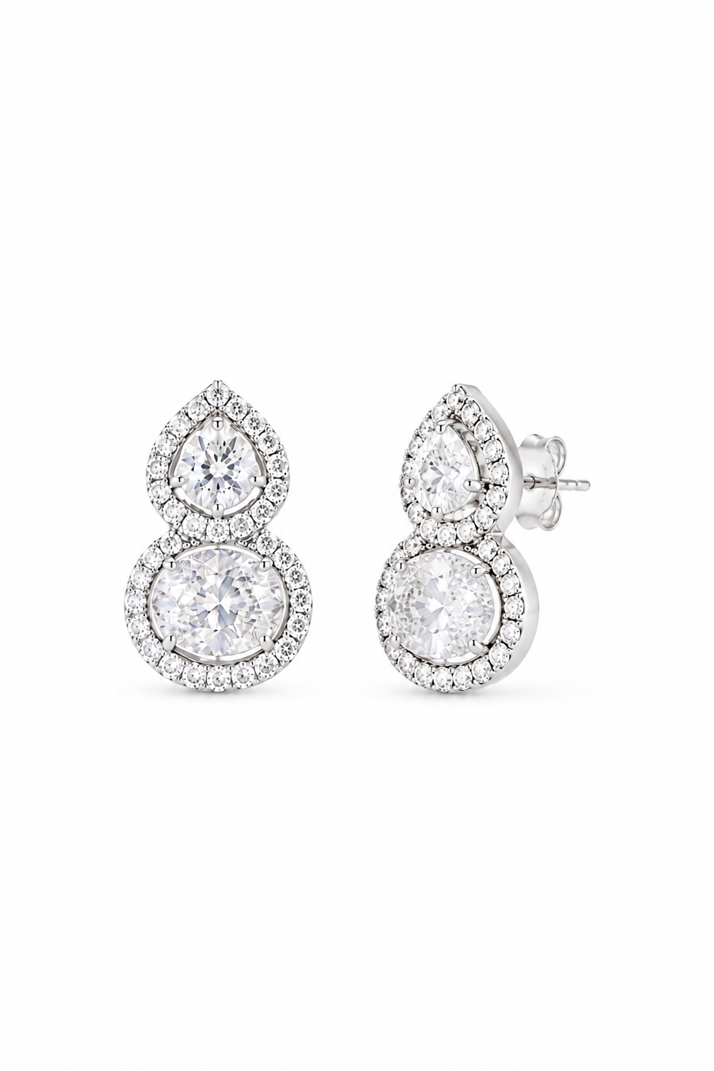Pear cut sparkling stone earrings