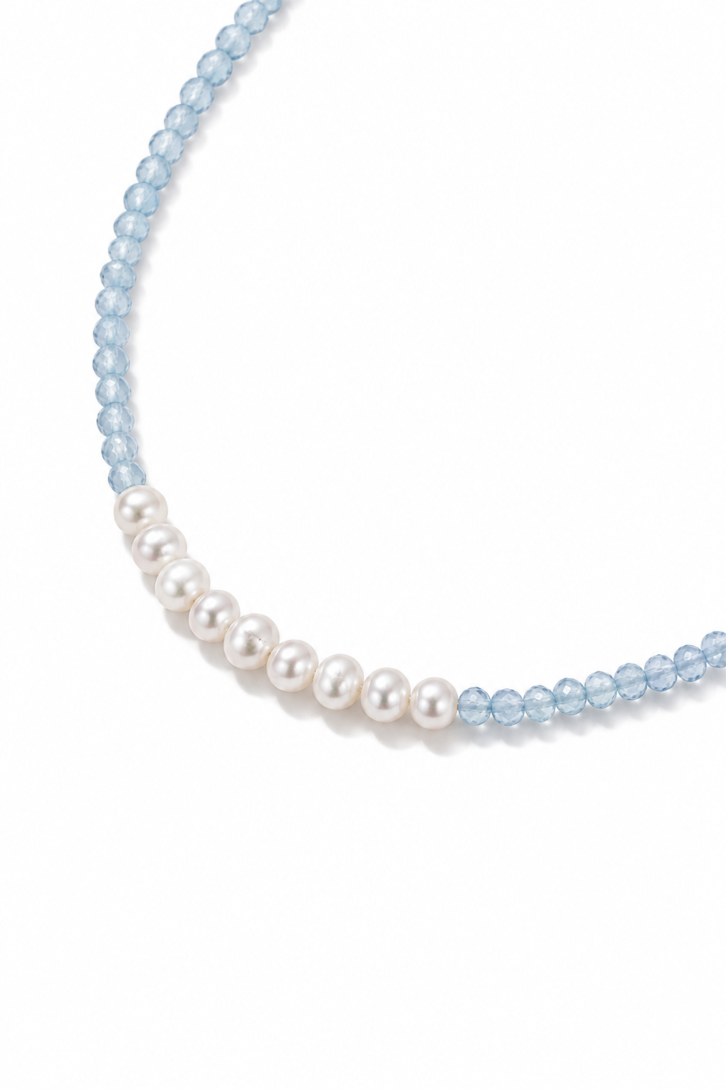 Mesmara 8 pearl necklace