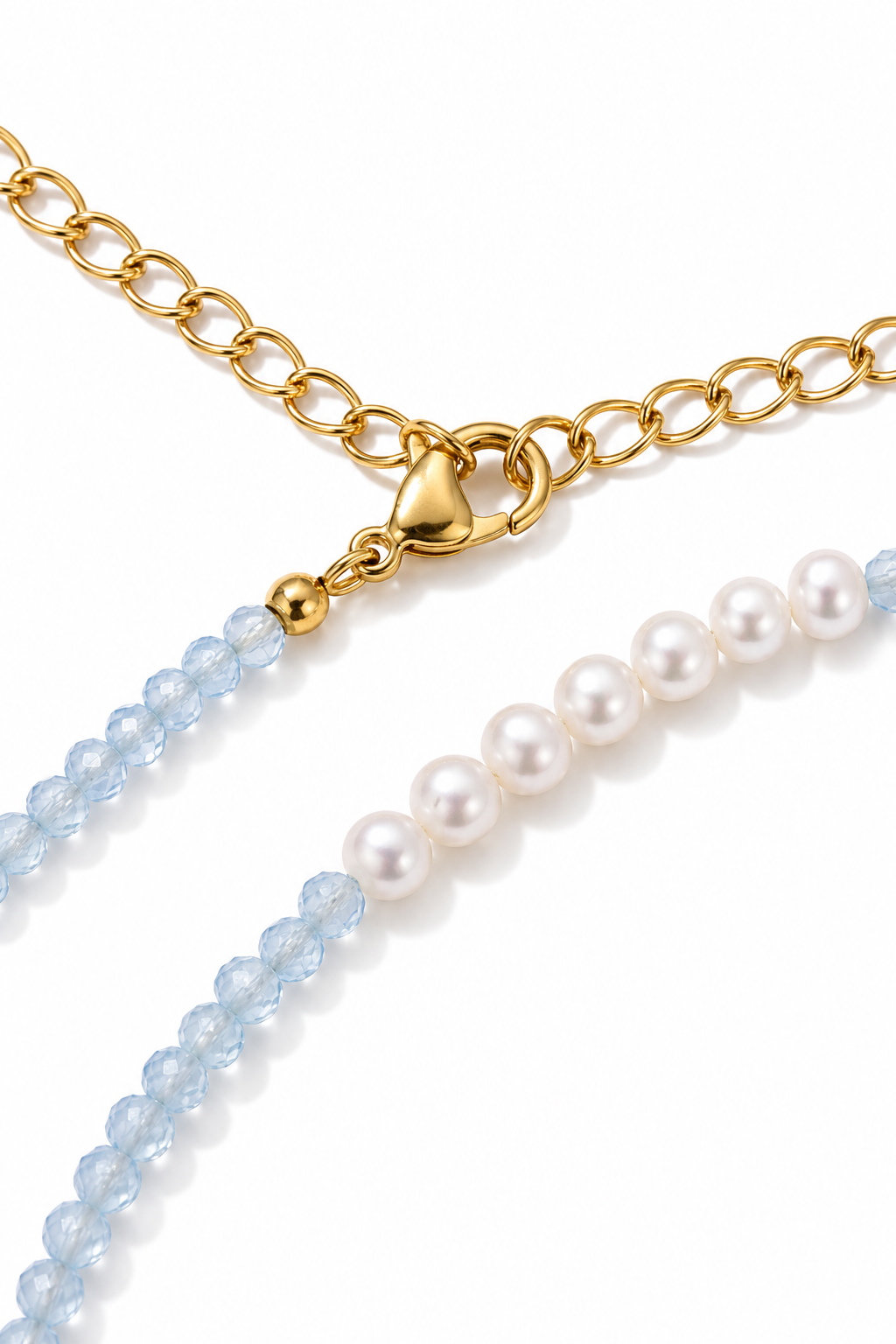 Mesmara 8 pearl necklace