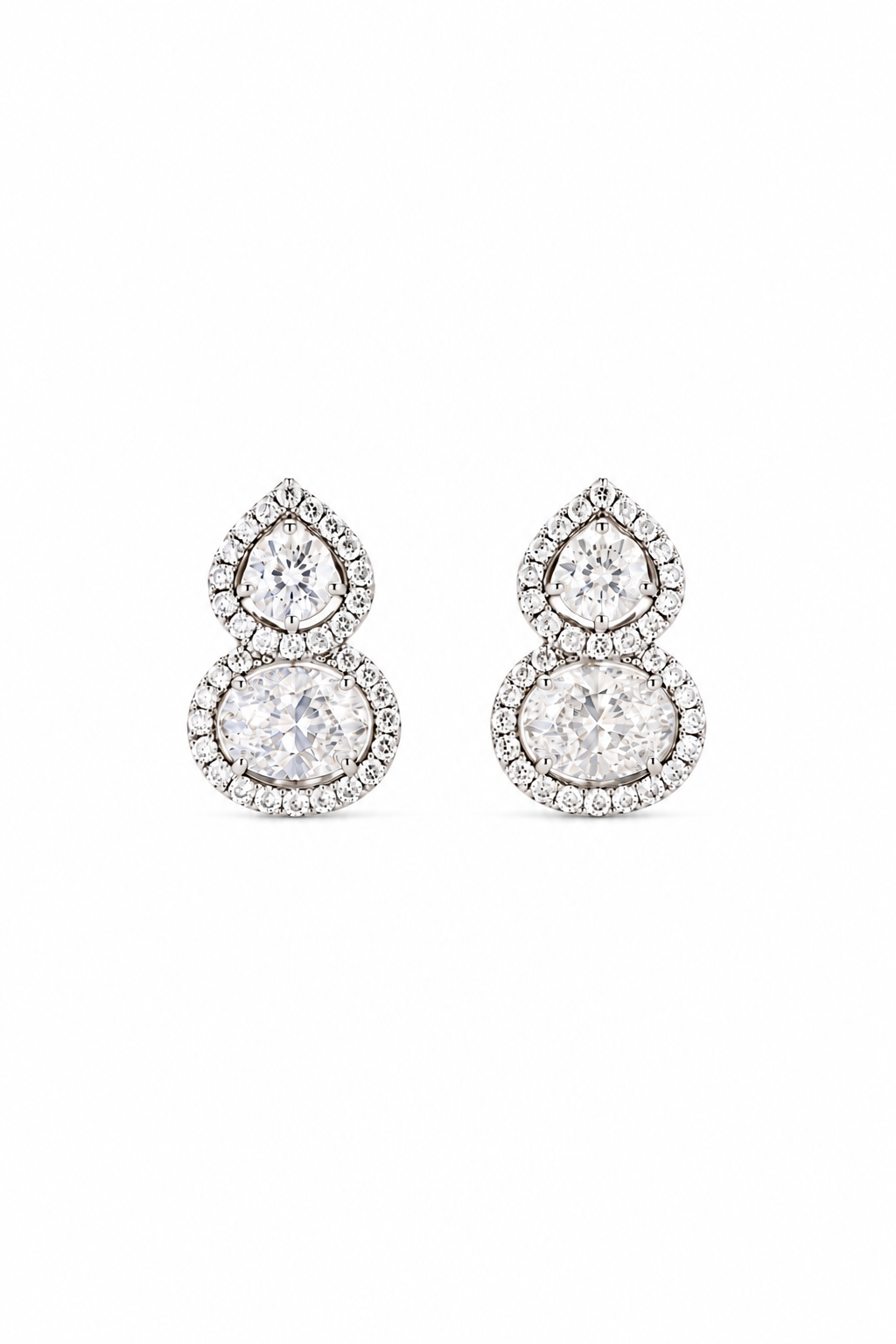 Pear cut sparkling stone earrings
