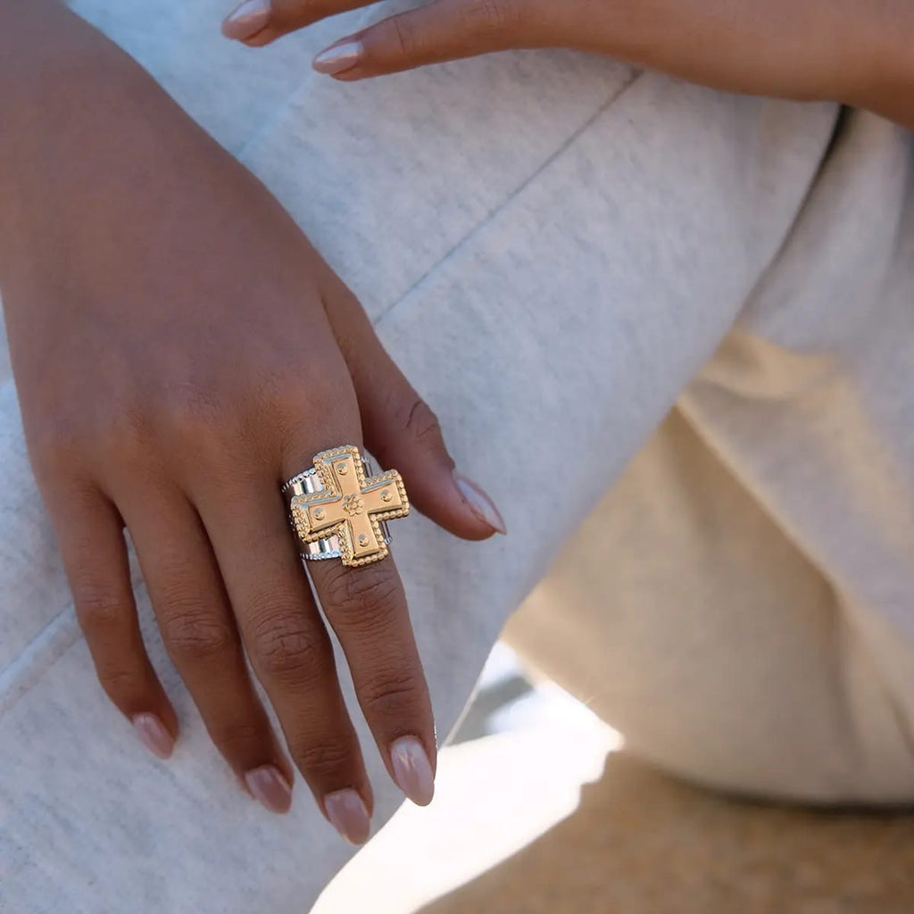Dual Tone Cross Ring