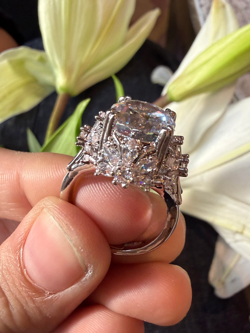 Faelina Bold Princess Ring