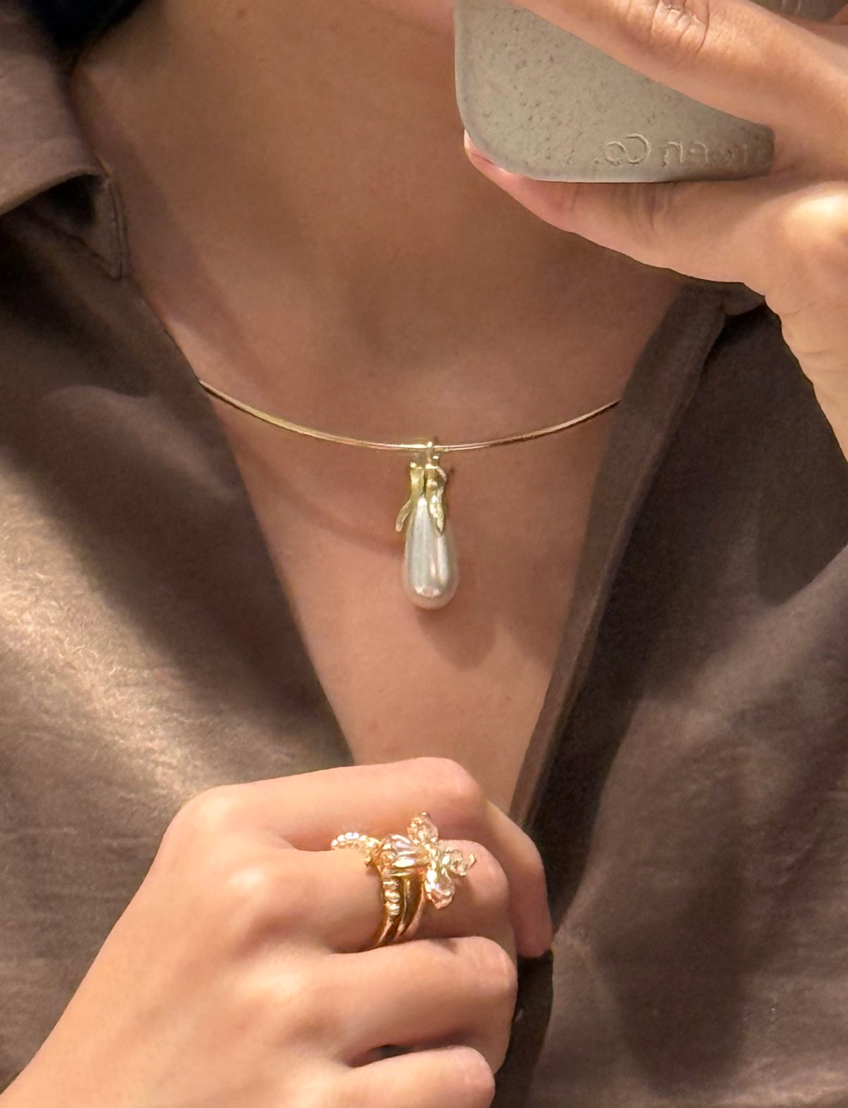 Pearl drop necklace